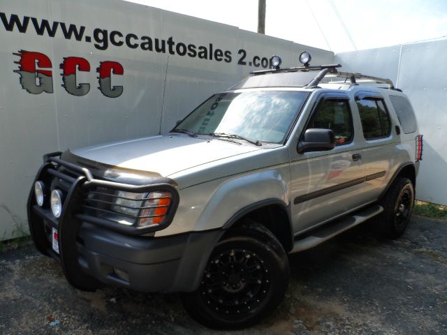 2001 Nissan Xterra AWD W/leatherroof (7pass)