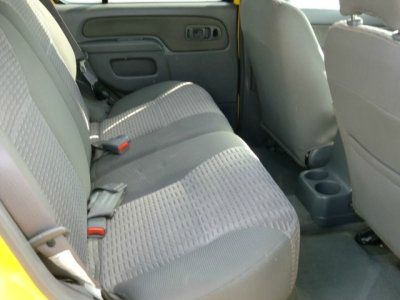 2001 Nissan Xterra AWD W/leatherroof (7pass)