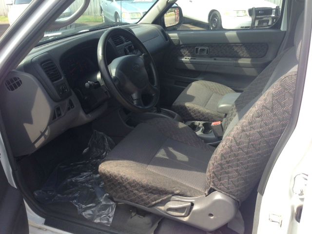 2001 Nissan Xterra LX V-6