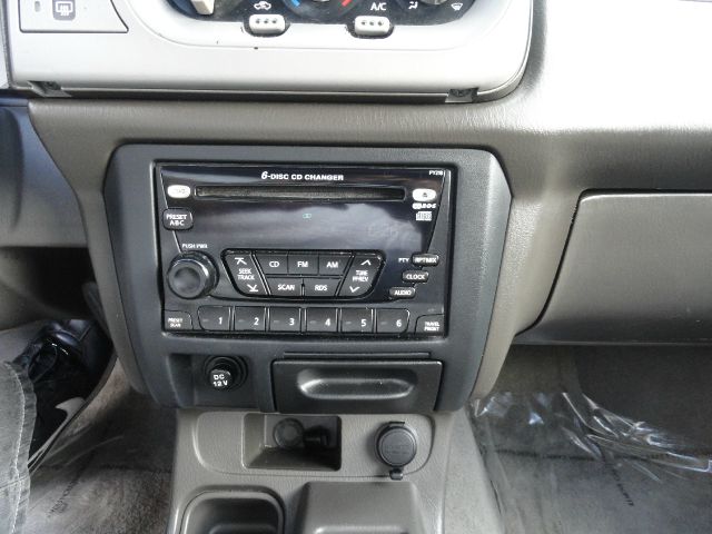 2001 Nissan Xterra LX V-6