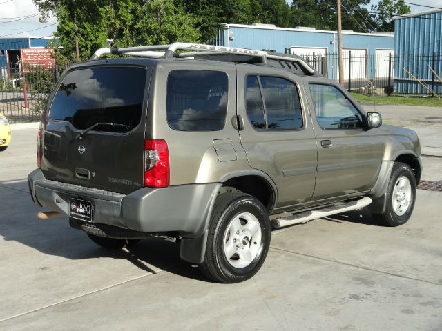 2001 Nissan Xterra LX V-6