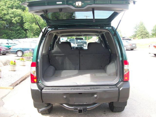 2001 Nissan Xterra AWD W/leatherroof (7pass)
