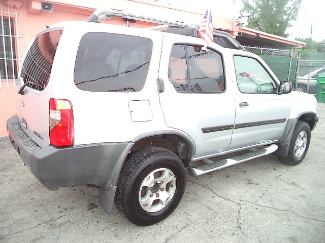 2001 Nissan Xterra LX V-6
