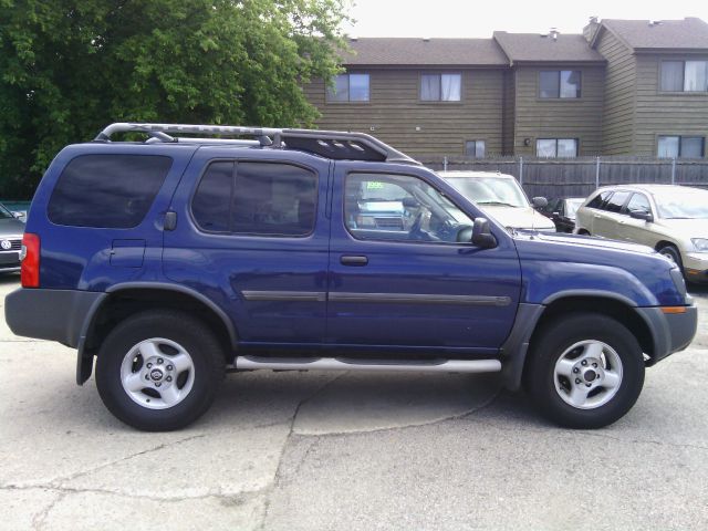 2002 Nissan Xterra AWD W/leatherroof (7pass)