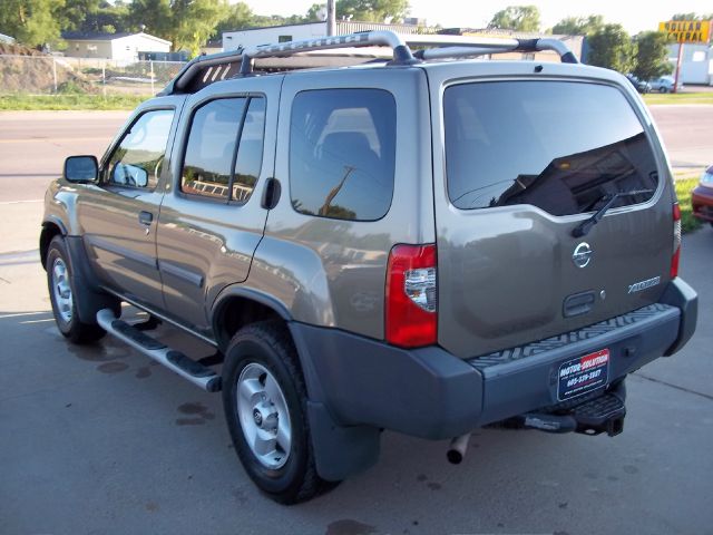2002 Nissan Xterra AWD W/leatherroof (7pass)