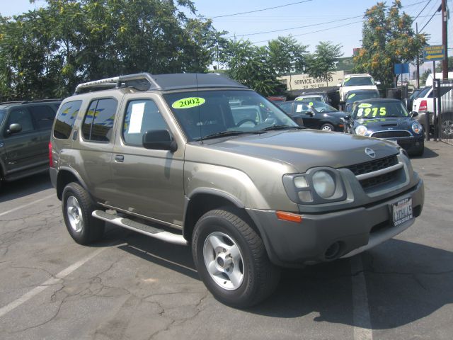 2002 Nissan Xterra AWD W/leatherroof (7pass)