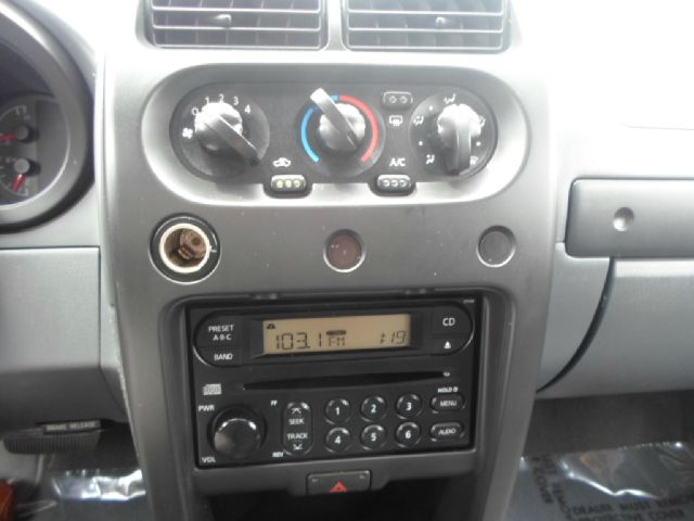 2002 Nissan Xterra EX-L W/ DVD System