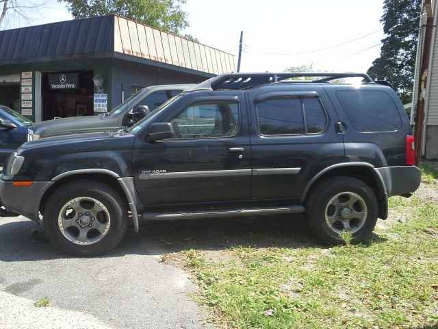 2002 Nissan Xterra 143.5 LTZ