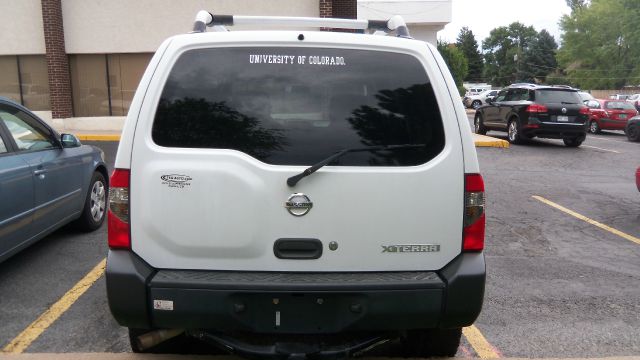 2002 Nissan Xterra AWD W/leatherroof (7pass)