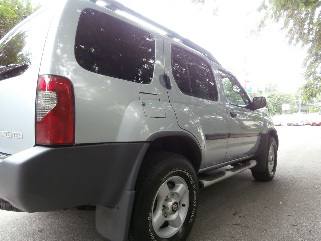 2002 Nissan Xterra AWD W/leatherroof (7pass)