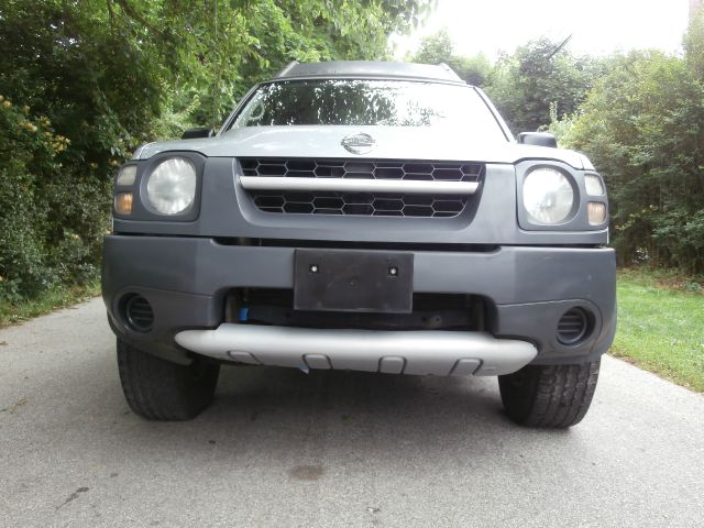 2002 Nissan Xterra AWD W/leatherroof (7pass)