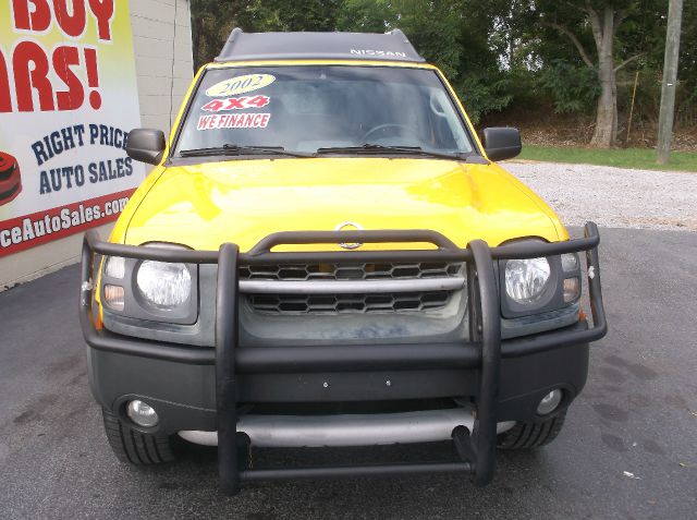 2002 Nissan Xterra AWD W/leatherroof (7pass)
