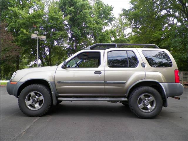 2002 Nissan Xterra H1