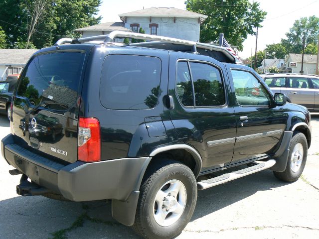2003 Nissan Xterra AWD W/leatherroof (7pass)
