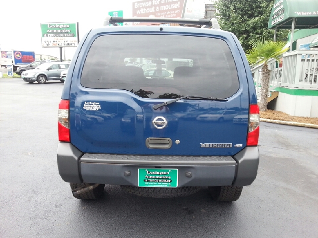 2003 Nissan Xterra 143.5 LTZ