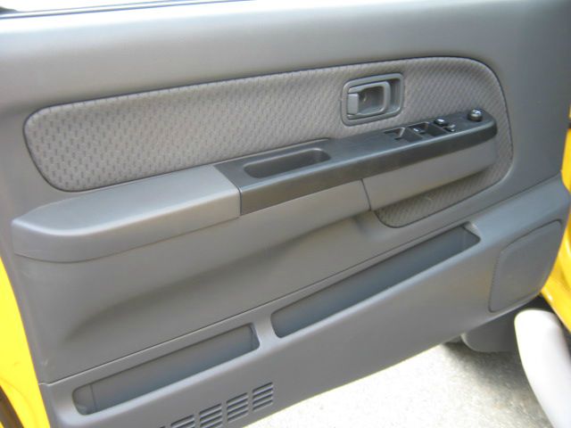 2003 Nissan Xterra EX-L W/ DVD System