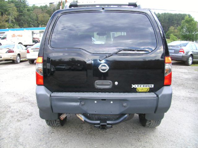 2003 Nissan Xterra AWD W/leatherroof (7pass)