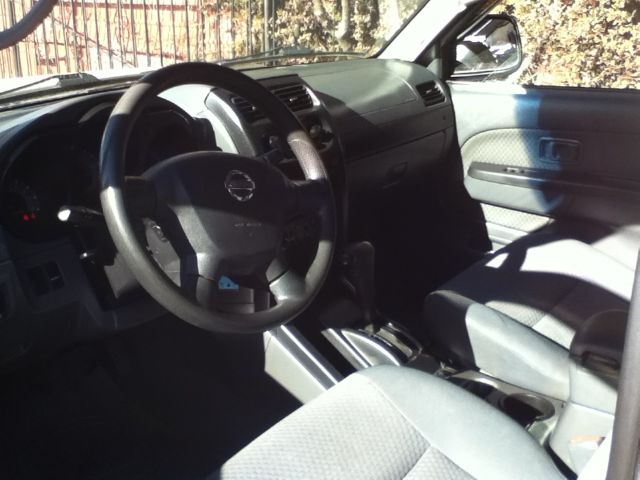 2003 Nissan Xterra LX V-6