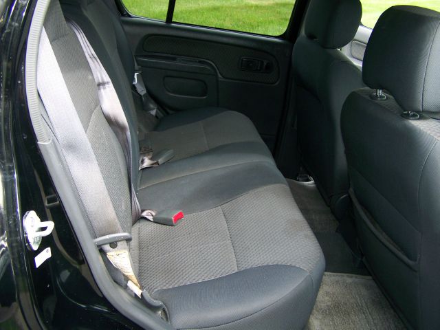 2003 Nissan Xterra LX V-6