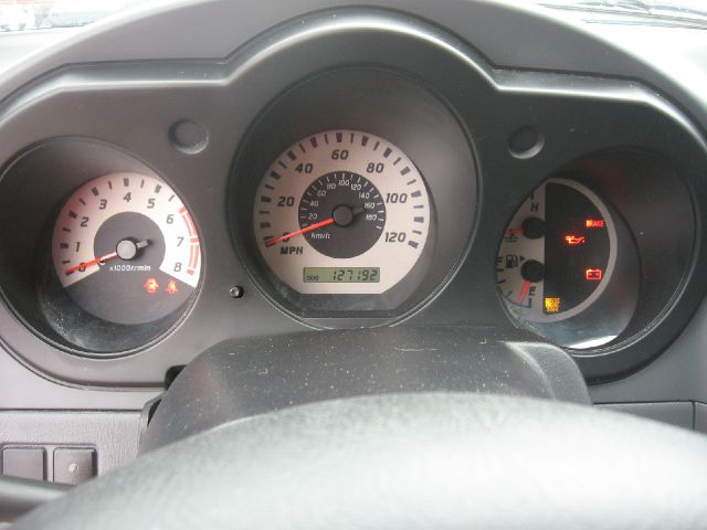 2004 Nissan Xterra AWD W/leatherroof (7pass)