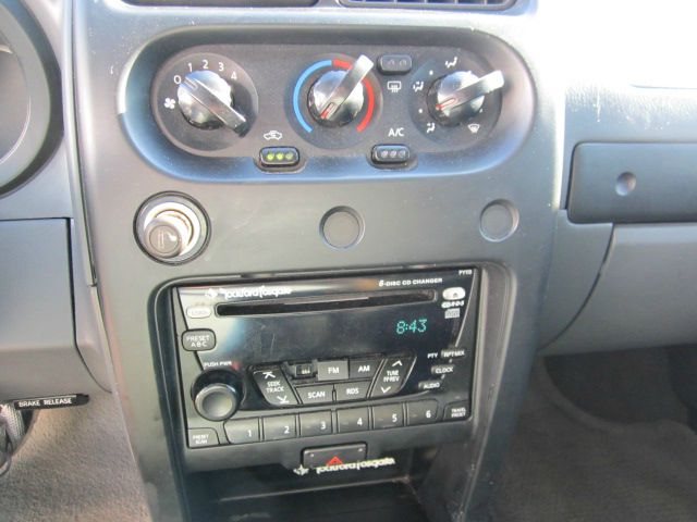 2004 Nissan Xterra EX-L W/ DVD System