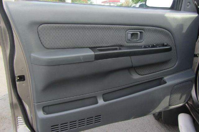 2004 Nissan Xterra EX-L W/ DVD System