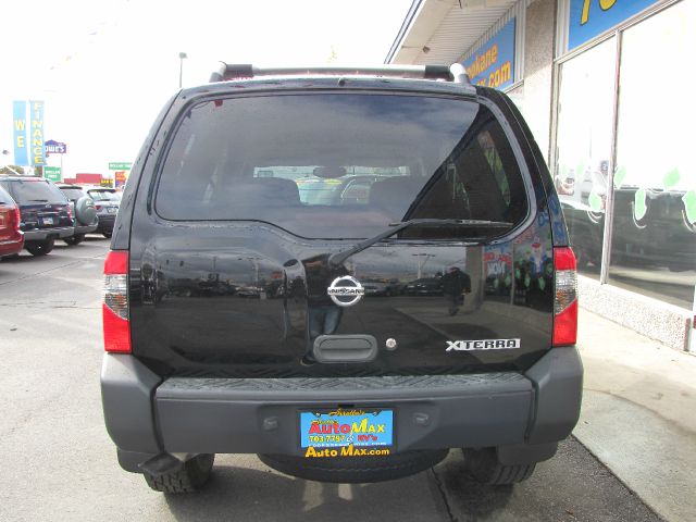 2004 Nissan Xterra AWD W/leatherroof (7pass)