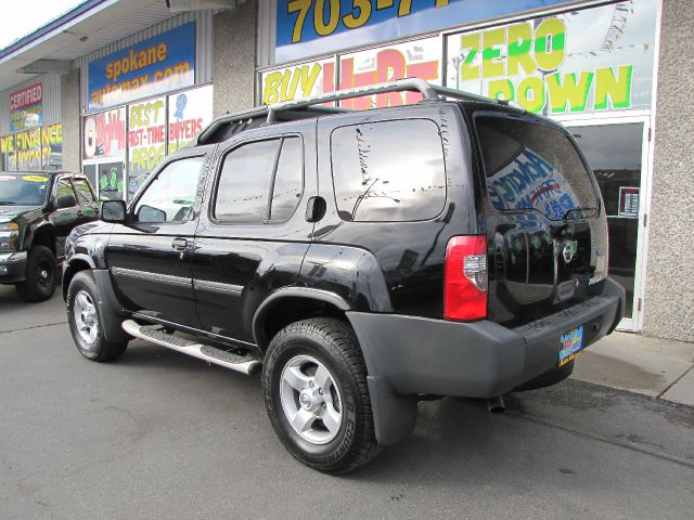 2004 Nissan Xterra AWD W/leatherroof (7pass)