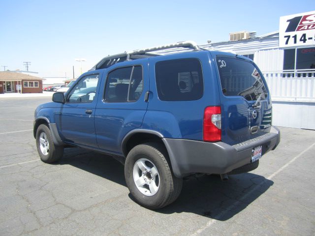2004 Nissan Xterra LX V-6