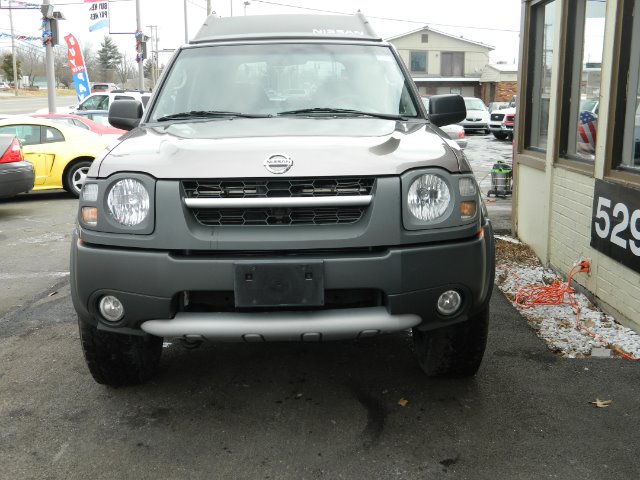 2004 Nissan Xterra AWD W/leatherroof (7pass)