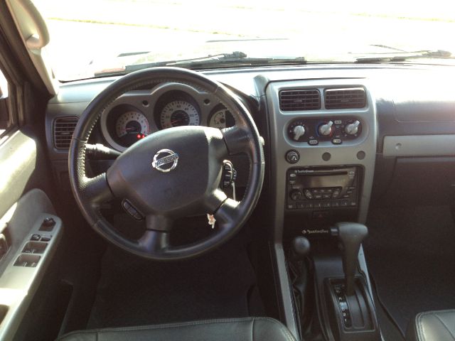 2004 Nissan Xterra 143.5 LTZ