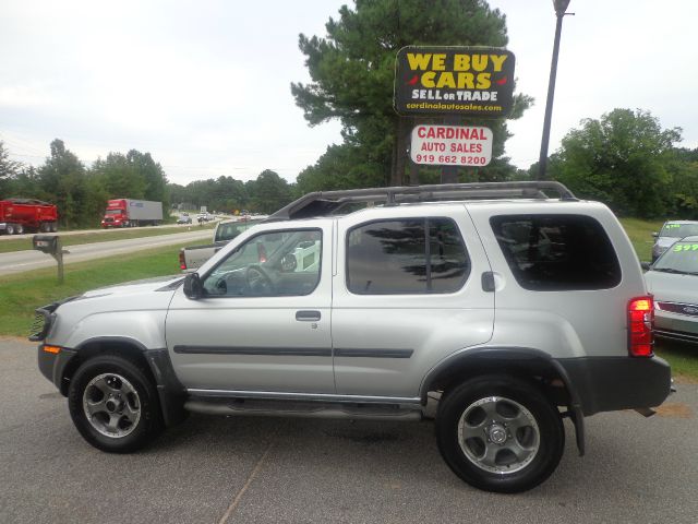 2004 Nissan Xterra AWD W/leatherroof (7pass)
