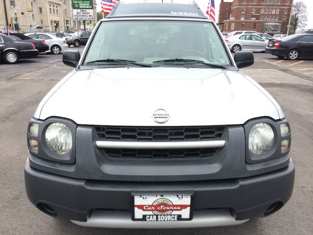 2004 Nissan Xterra LS NICE