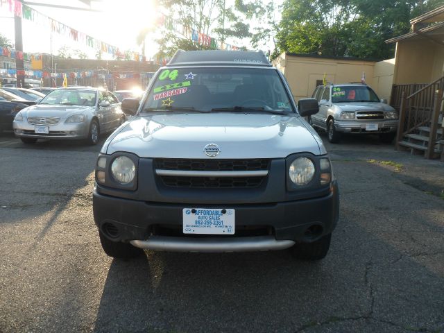 2004 Nissan Xterra AWD W/leatherroof (7pass)