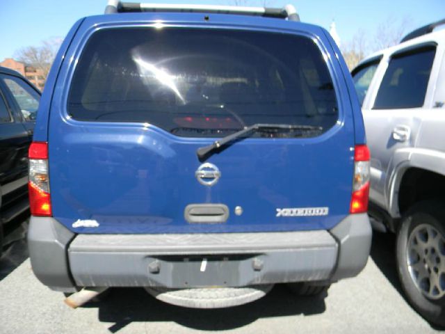 2004 Nissan Xterra AWD W/leatherroof (7pass)