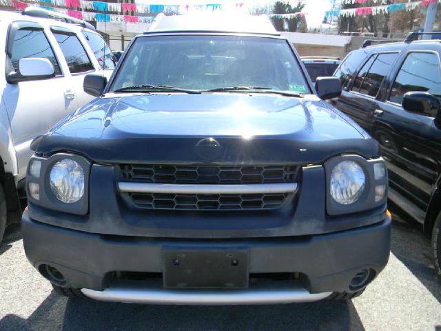 2004 Nissan Xterra AWD W/leatherroof (7pass)