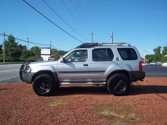 2004 Nissan Xterra LX V-6