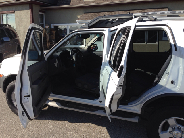 2004 Nissan Xterra AWD W/leatherroof (7pass)