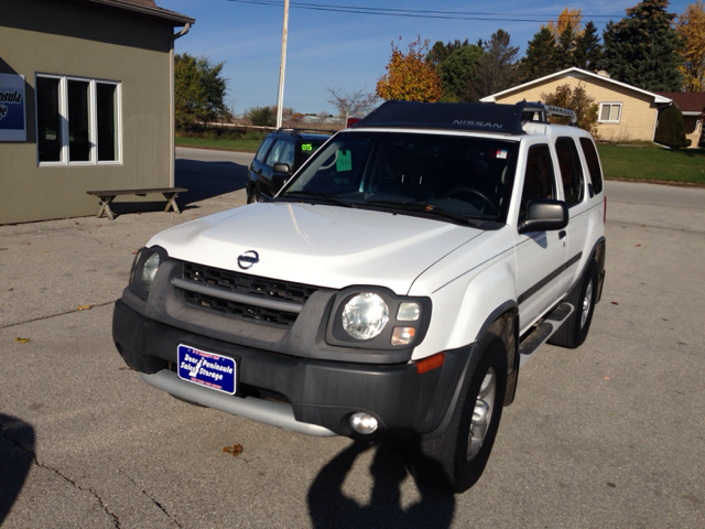 2004 Nissan Xterra AWD W/leatherroof (7pass)