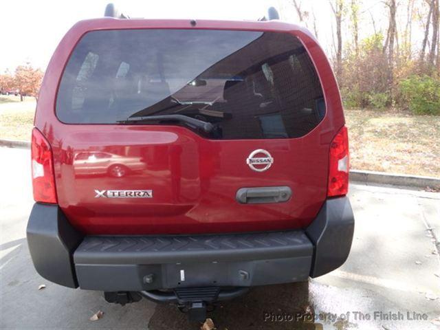 2005 Nissan Xterra 4dr Man LX Sedan