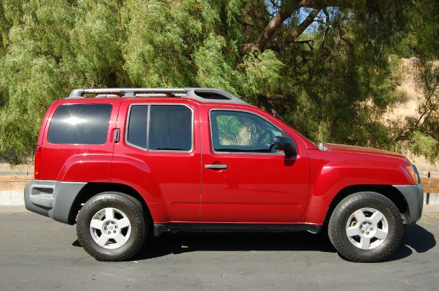 2005 Nissan Xterra Navigation AWD Sedan
