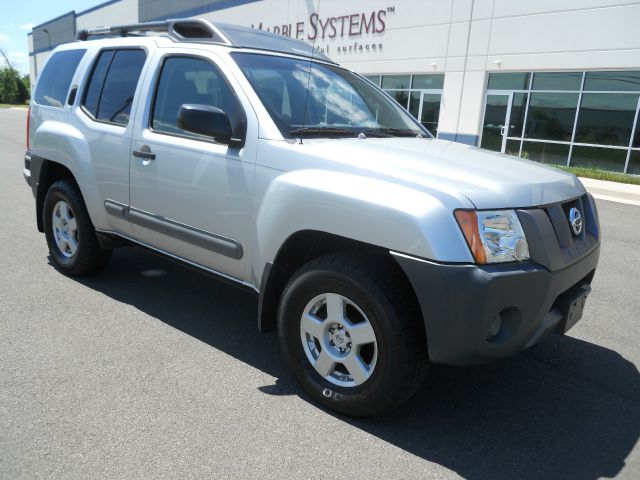 2005 Nissan Xterra EX-L W/ DVD System
