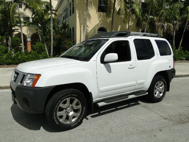 2010 Nissan Xterra Flat Bed 4x4