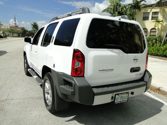 2010 Nissan Xterra Flat Bed 4x4