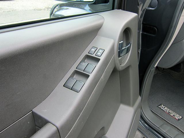 2011 Nissan Xterra LX Minivan