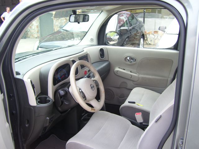 2009 Nissan cube 4dr 1500 SLT SUV