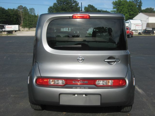 2009 Nissan cube E43