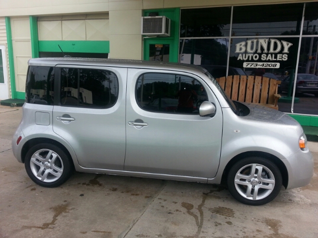 2009 Nissan cube Quad Cab Bighorn Edition