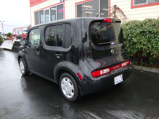 2009 Nissan cube Unknown