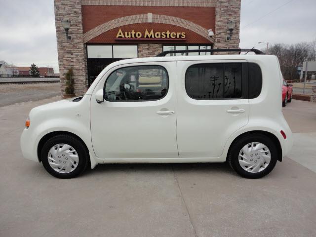 2009 Nissan cube Unknown